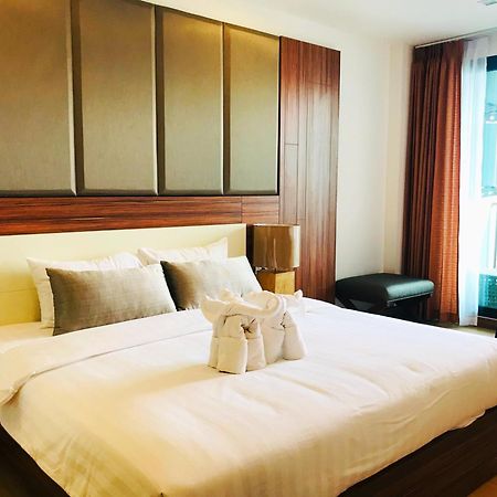 The Astra Suites Chiang Mai Buitenkant foto