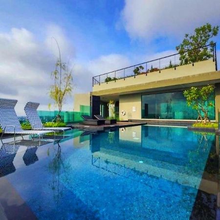 The Astra Suites Chiang Mai Buitenkant foto