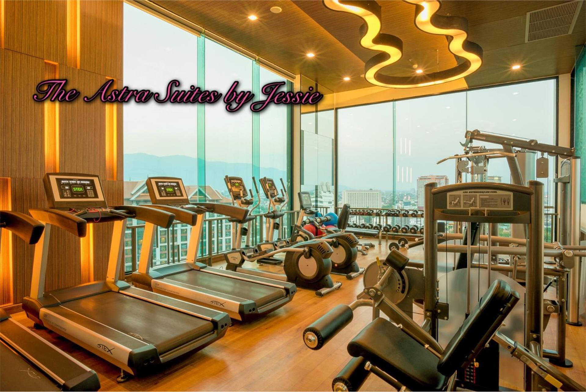 The Astra Suites Chiang Mai Buitenkant foto
